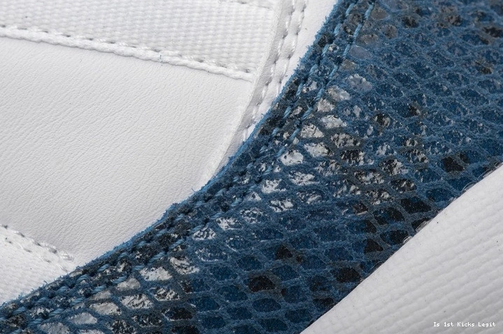 Blue Air Low Snakeskin 11 Jordan CD6846-102 0107